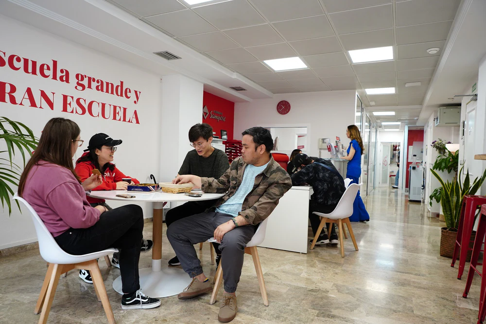 Foto de Estudio Sampere Alicante - Centro de Exámenes DELE y CCSE