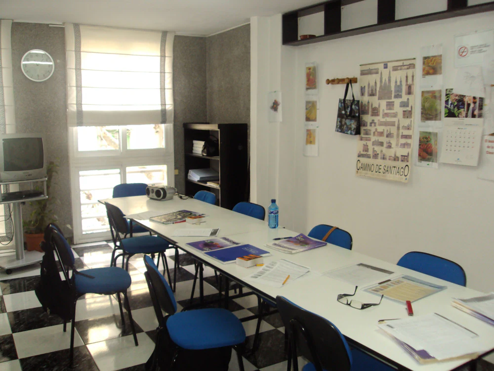 ALICANTE, EXAMEN CCSE y DELE
