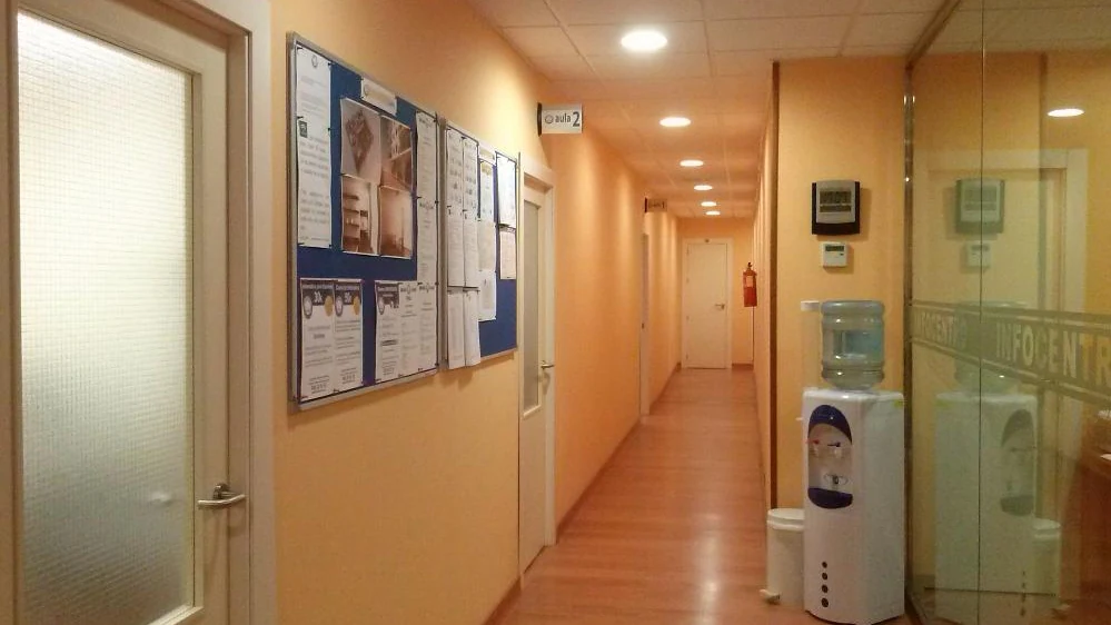 INFOCENTRO academia de Informática y Oposiciones