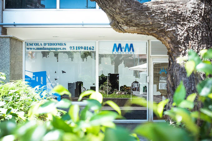 Foto de Ms & Mr Language - Viladomat - Academia de inglés