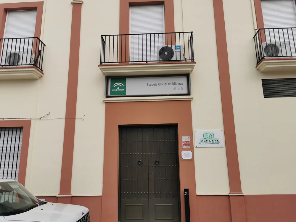 Foto de St. James Language Center - Academia de inglés en Almonte