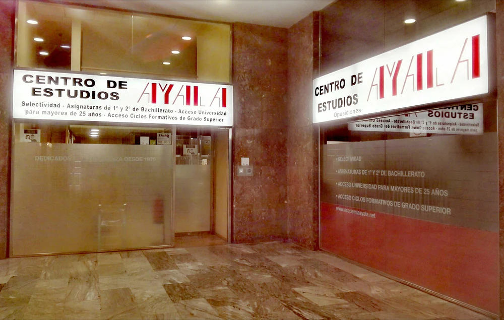 Academia Ayala acceso Universidad