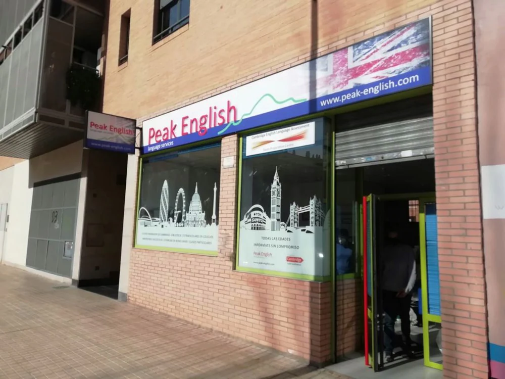 Foto de Peak English Language Services