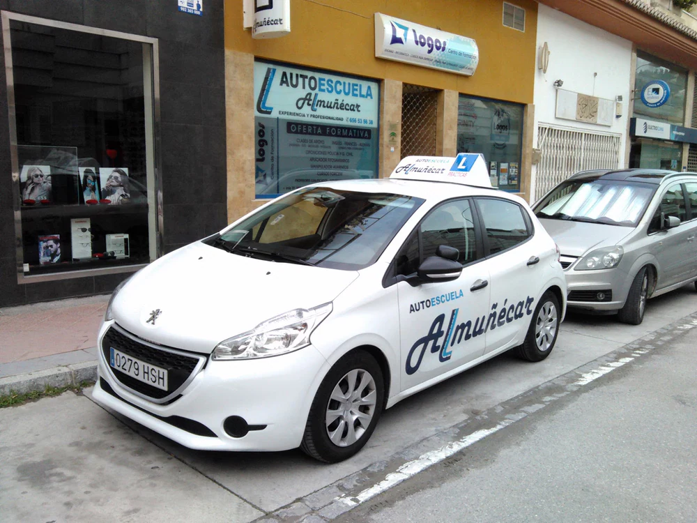 AUTOESCUELA ALMUÑÉCAR