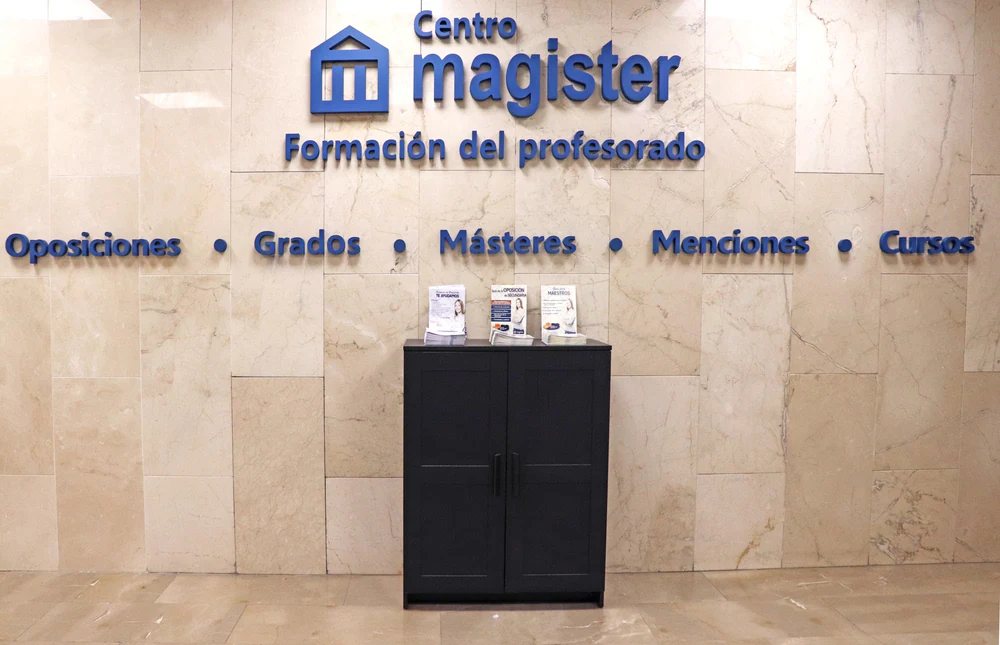 Foto de Preparadores de Oposiciones para la Enseñanza, S.L.