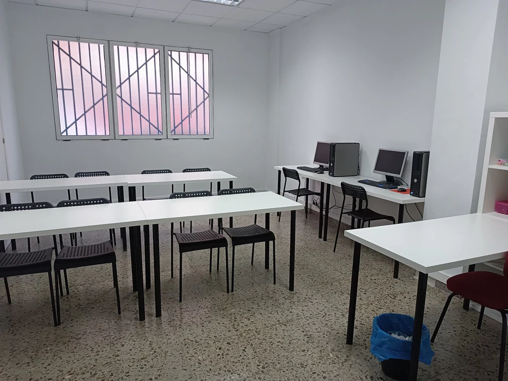 Foto de Centro de Enseñanza López Arce