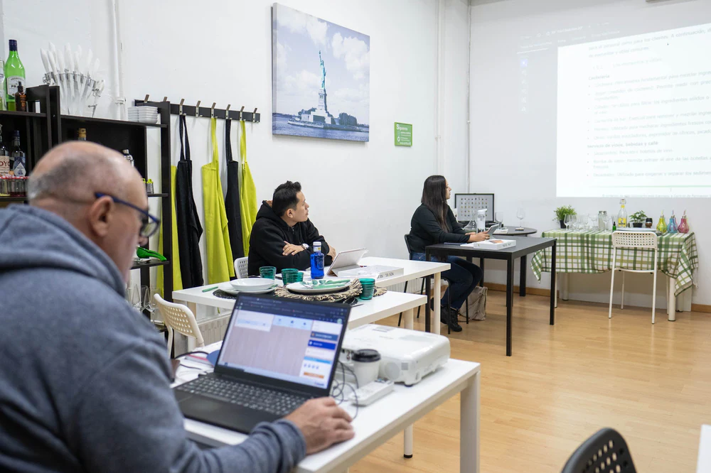 Foto de Centro de formación oficial CERTIFICA