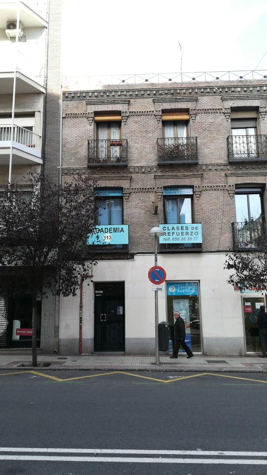 Foto de Academia mundoestudiante López de Hoyos