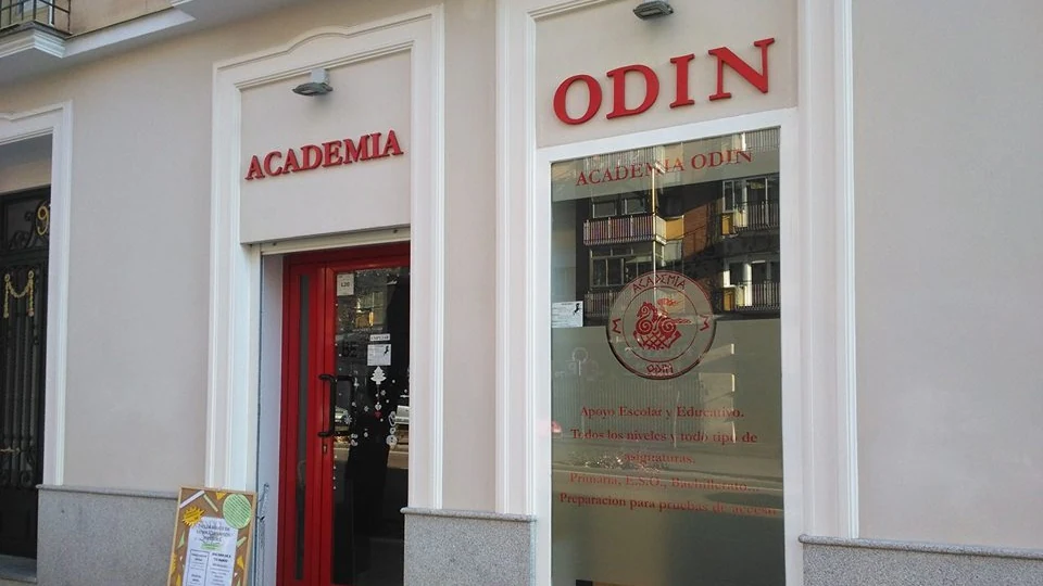 Foto de Centro de Apoyo Escolar Madrid Rio