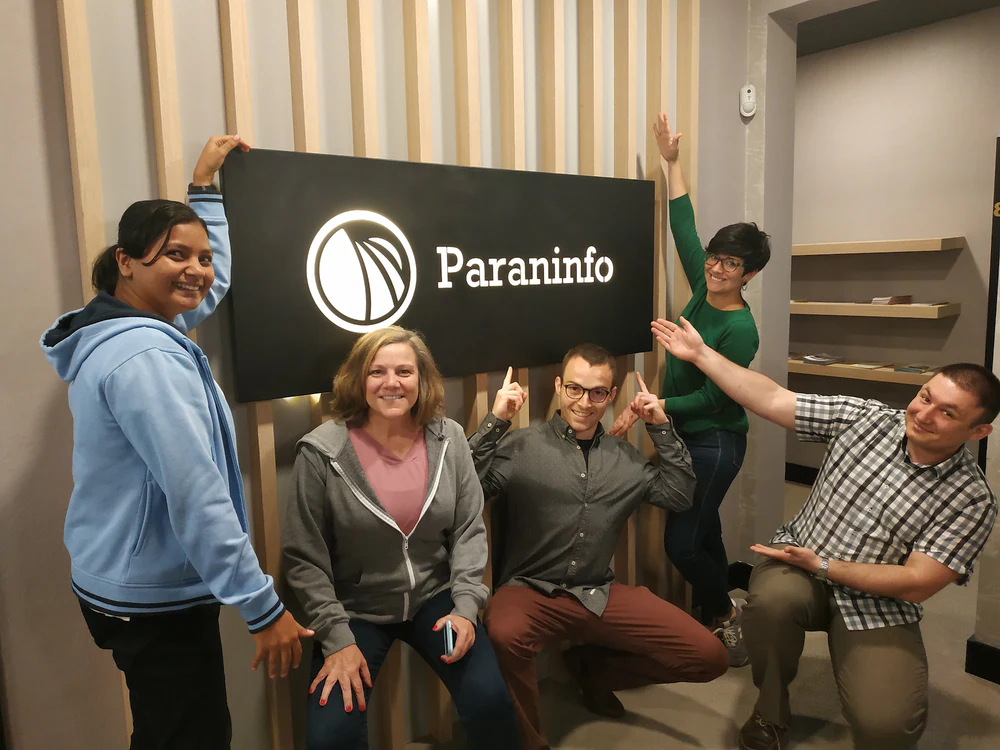 Academia Paraninfo