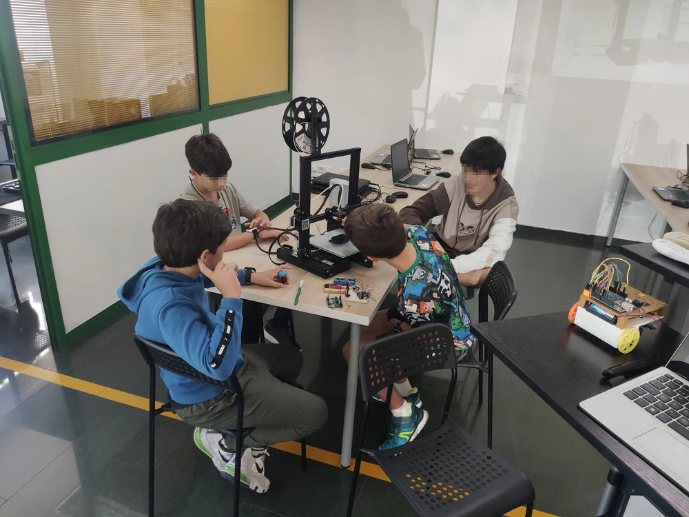 Roboticole - Clases de robótica