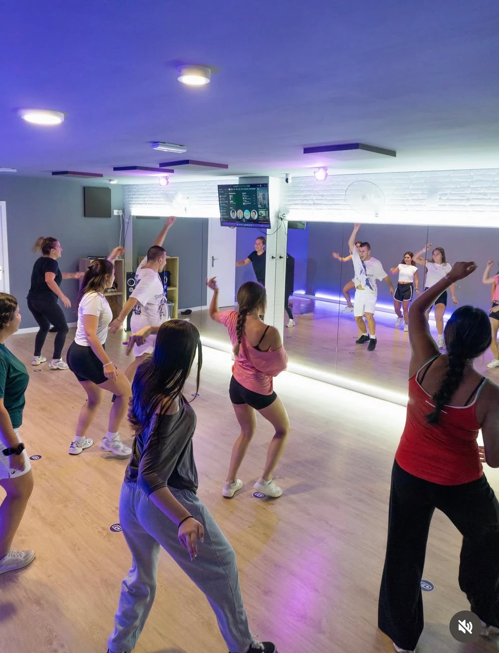 Energy Dance: Escuela de baile urbano en Abrera
