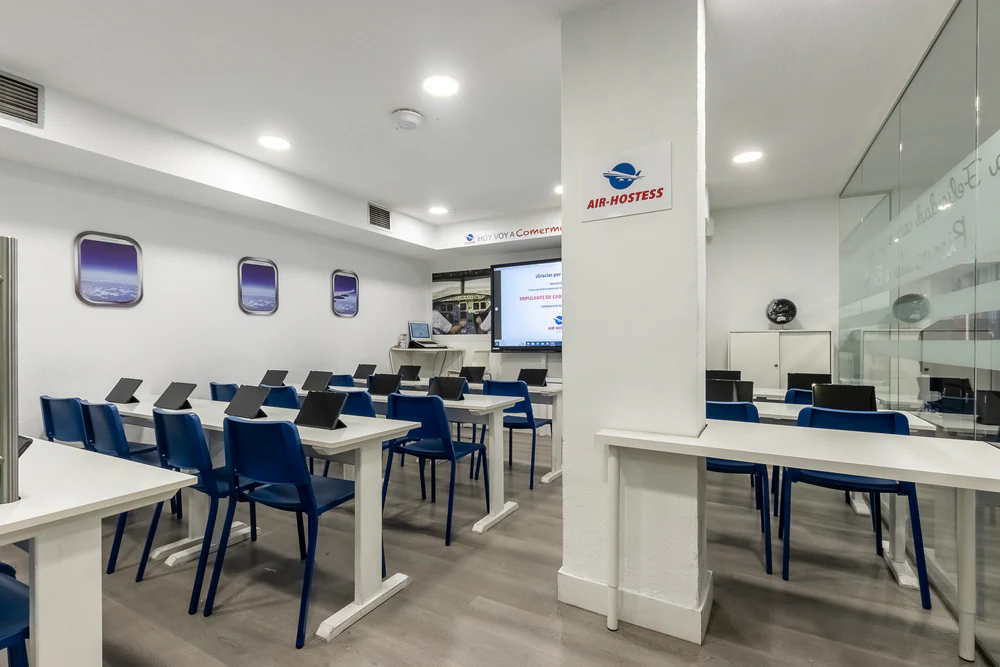 Foto de Élite AirCrew - Escuela de Azafata de Vuelo (TCP)