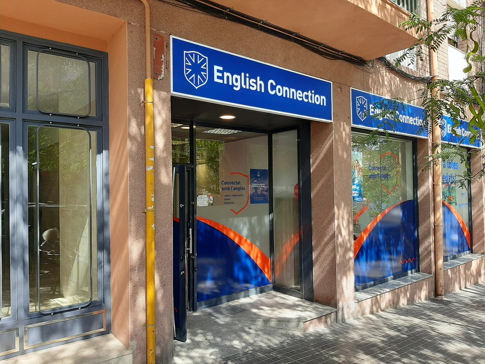Foto de Acadèmia CECOM (Lloreda)