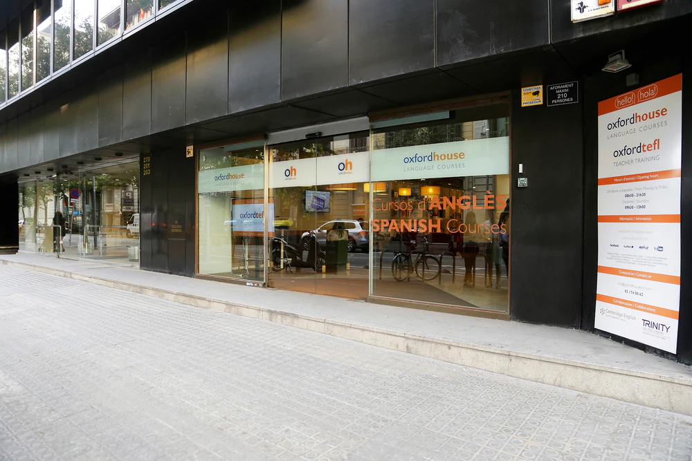 Oxford House - English and Spanish language school