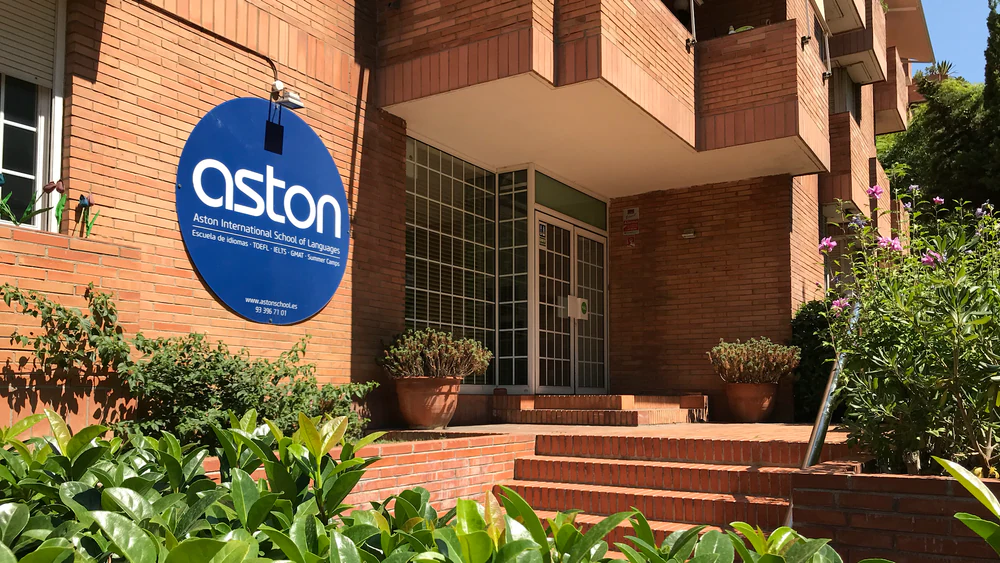 Aston School - Academia de Idiomas Sarrià
