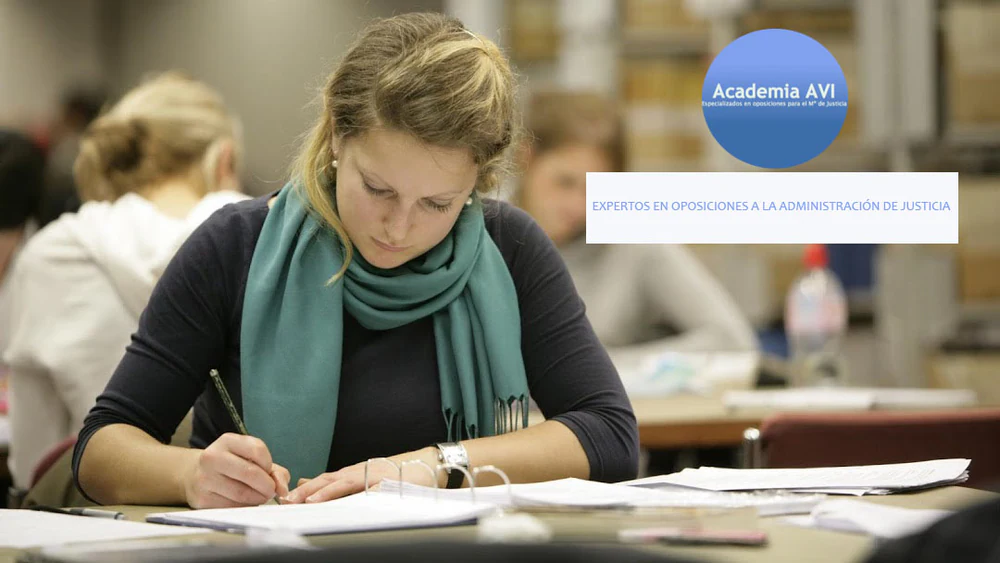 Academia Avi