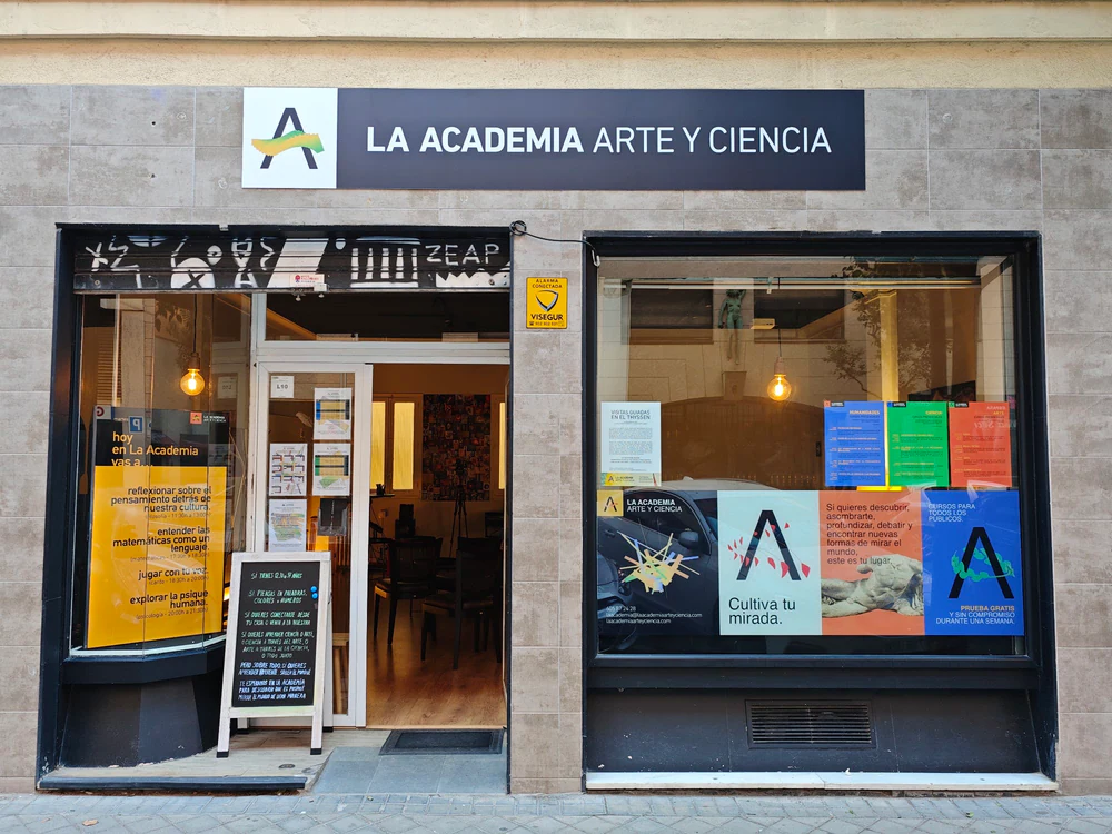 La Academia: Arte y Ciencia