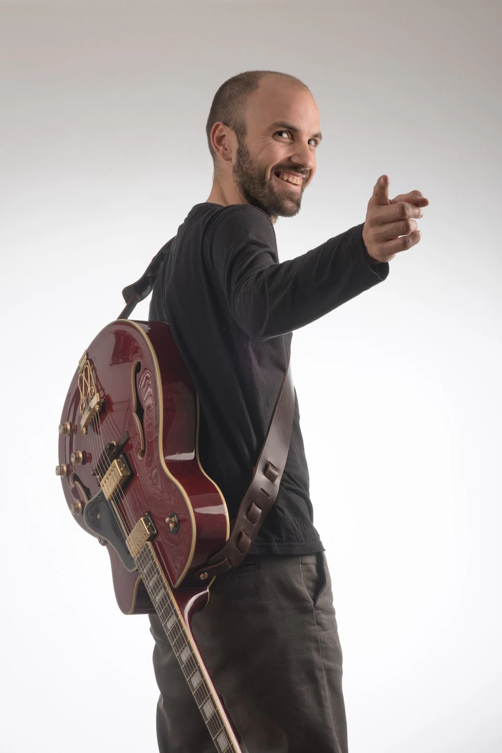 Clases de Guitarra Estrecho. Método Carlos Domínguez Music