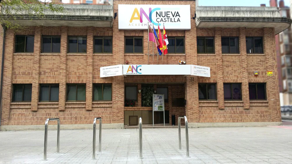 Foto de Academia de Oposiciones, Cursos y FP Davante MasterD | Burgos