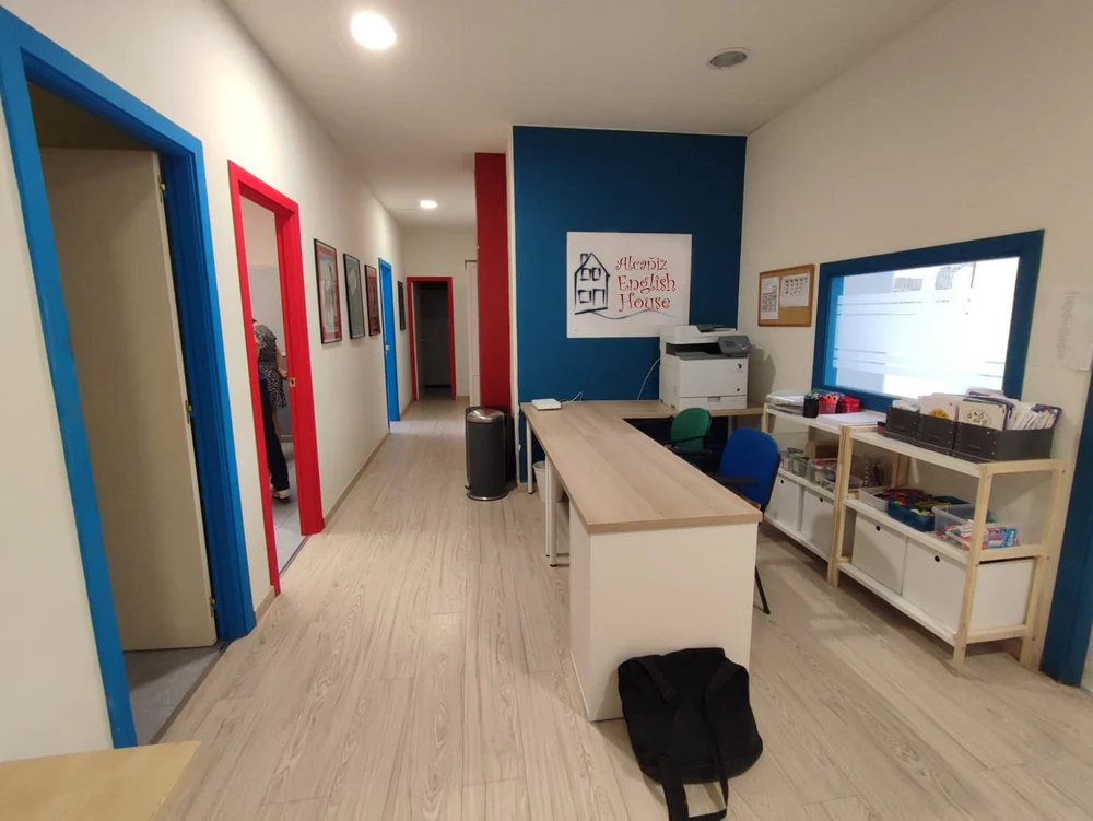 Alcañiz English House