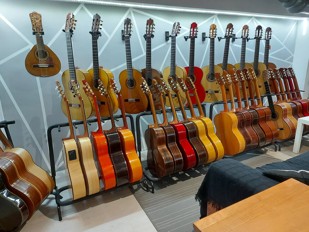 Escuela de Guitarra Flamenca A Compás